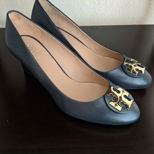 New in box Tory Burch Luna Wedge 65mm sz 7.5 Navy